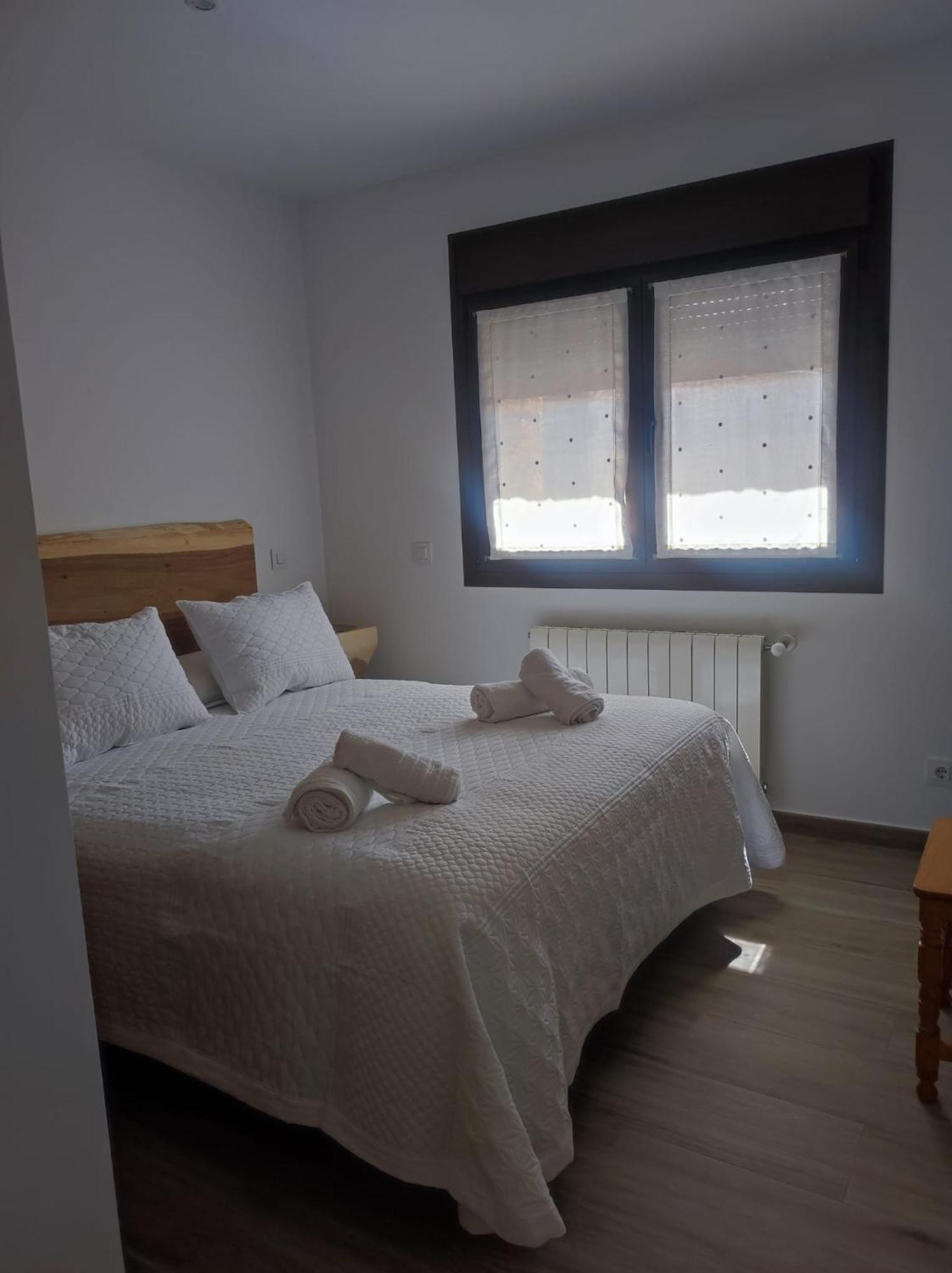 Apartamentos Sierra Y Mar Aldealengua De Pedraza Ceguilla Exteriér fotografie